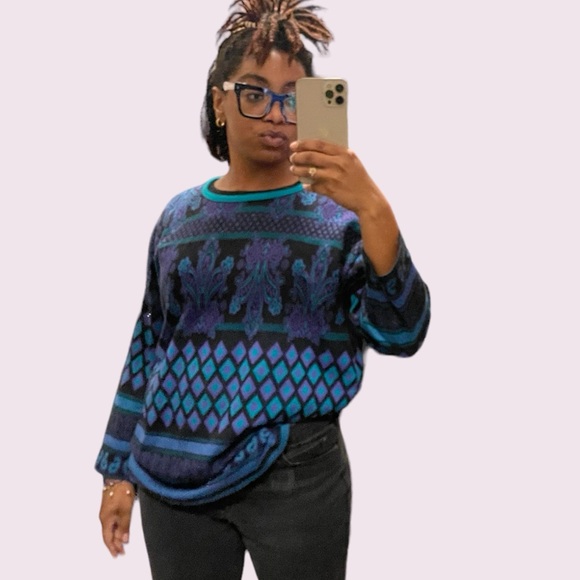 Cricket Lane Sweater - Picture 5 of 5